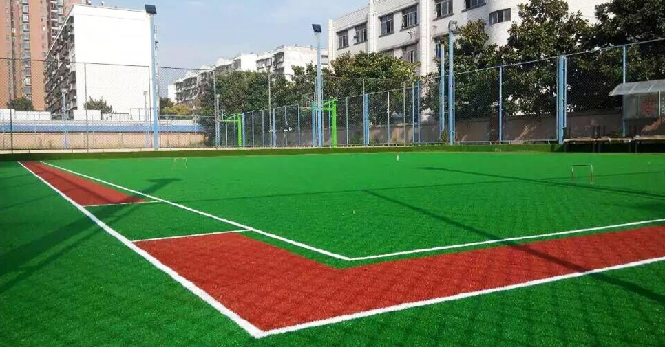 武漢鐵路局襄陽(yáng)鐵路四院門(mén)球場(chǎng)人造草