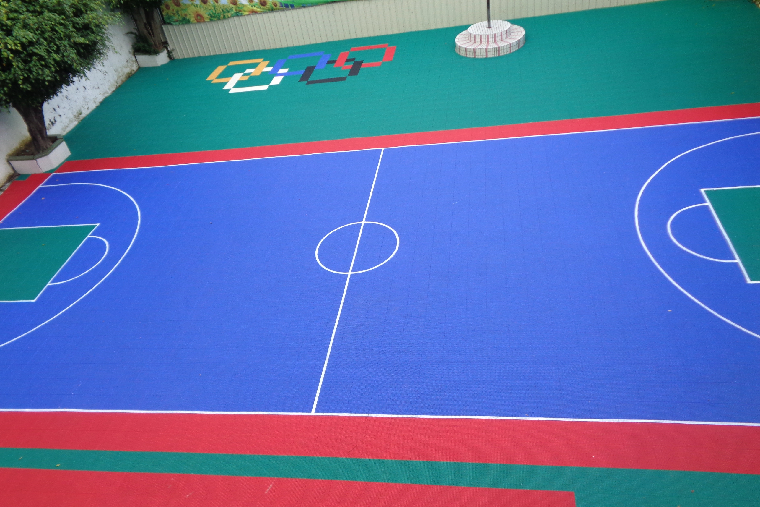 海豐縣向陽小學操場懸浮地板+拼塊草