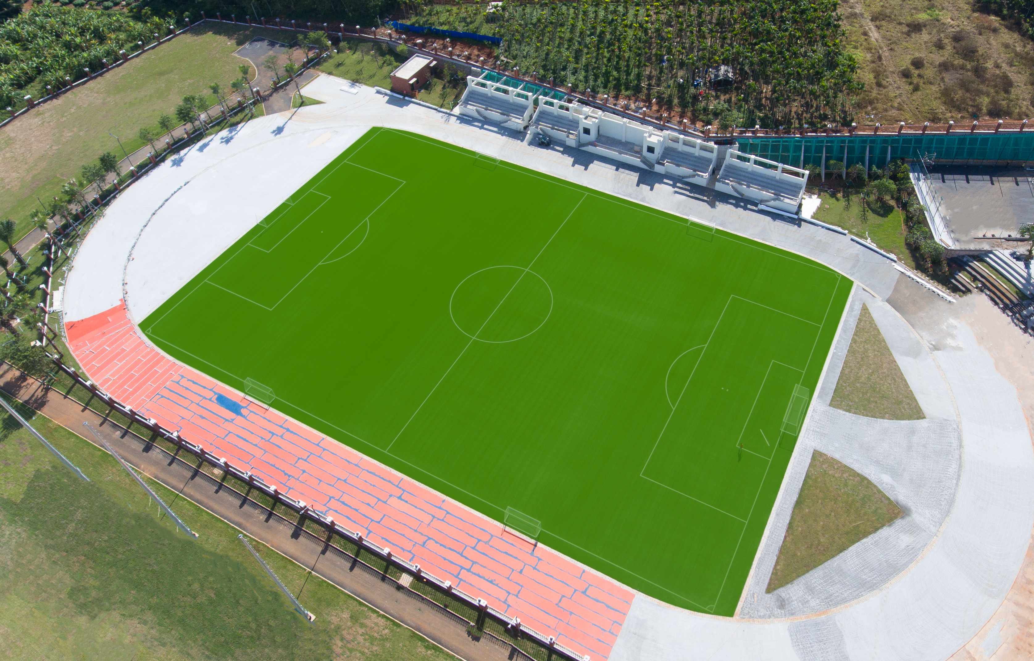 海南學(xué)校第一片！國際足聯(lián)（FIFA）最高認(rèn)證場(chǎng)地落戶這所千年名校！