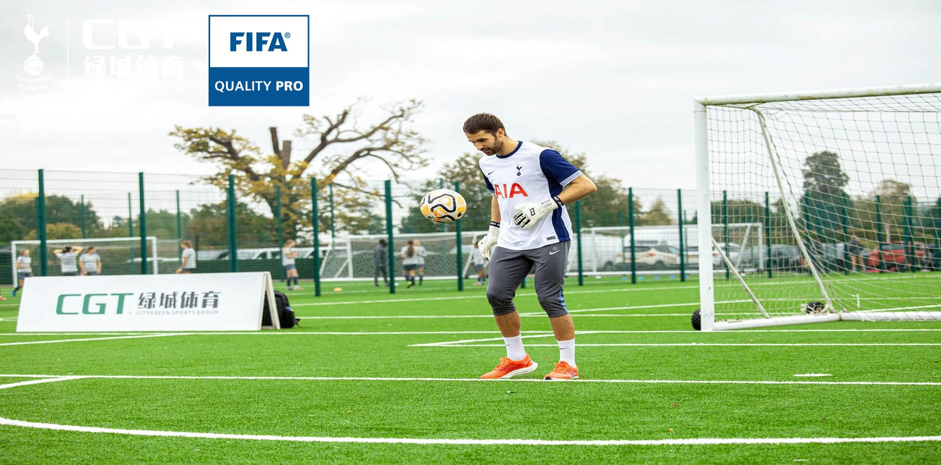 英超豪門官方人造草供應(yīng)商——英國熱刺訓(xùn)練足球場